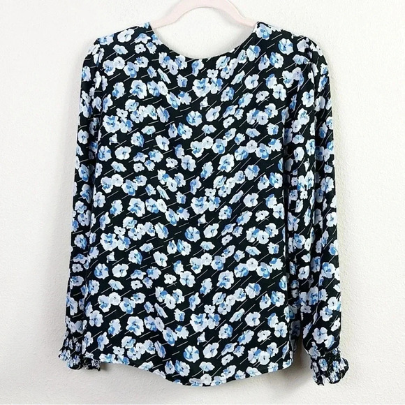 J. Crew Floral Print Long Sleeve V-Neck Button Down Blouse Blue White Size 10 - Picture 2 of 8